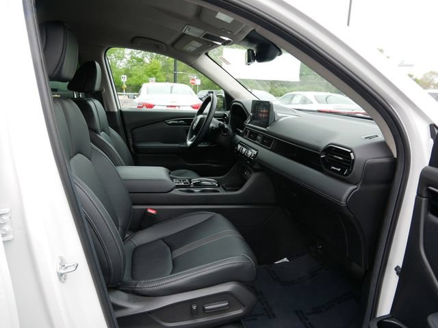Used 2025 Honda Pilot EX-L image 8