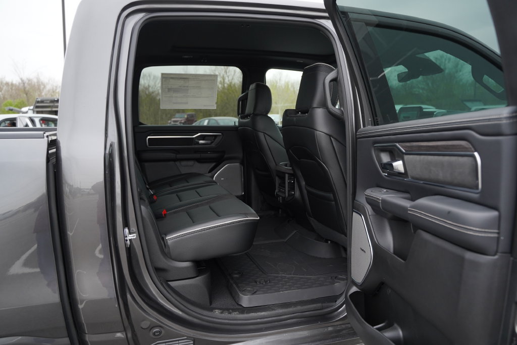 New 2026 RAM 1500 Laramie w/ Night Edition AWD/4WD image 20