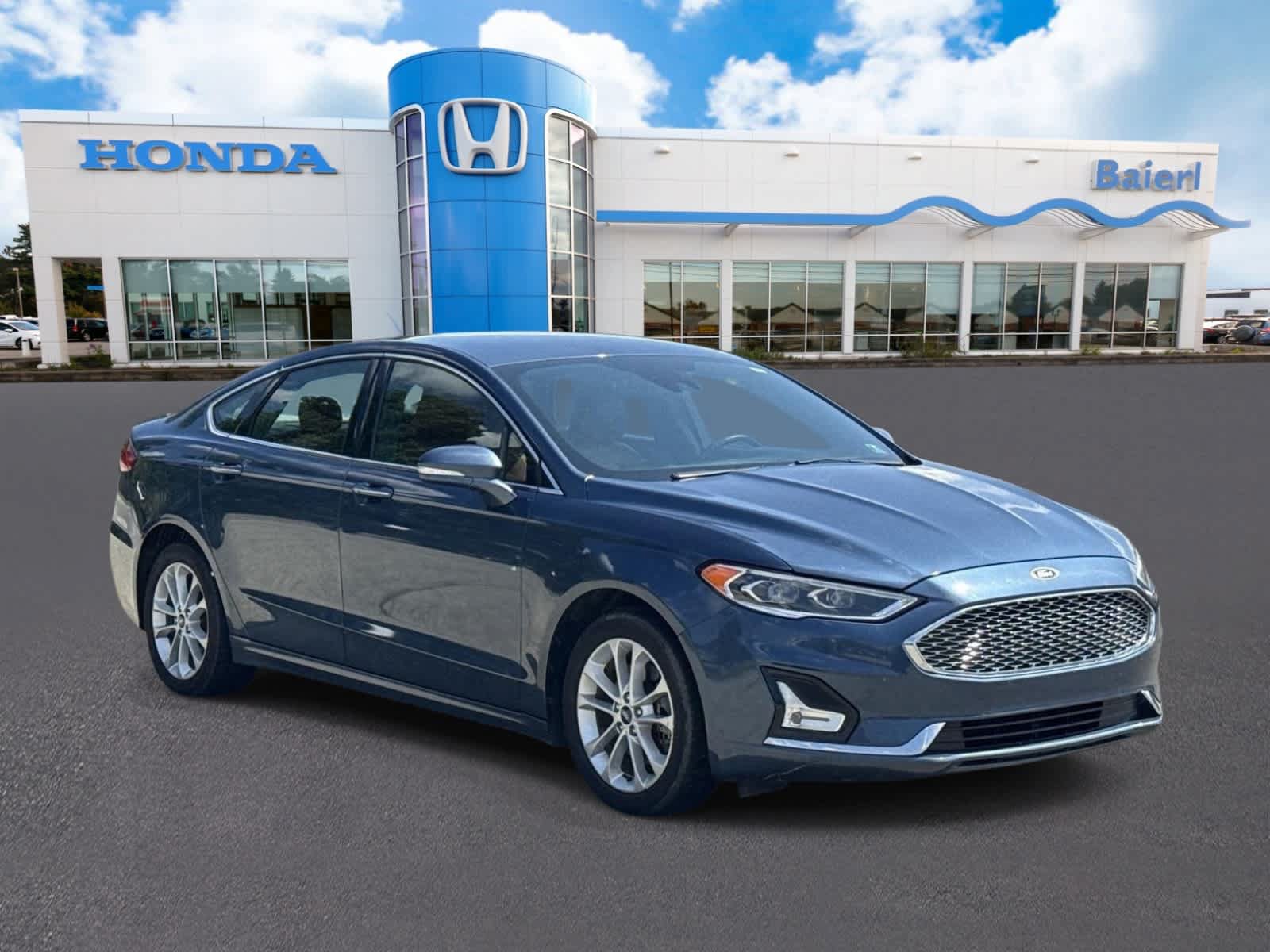Used 2019 Ford Fusion Energi Titanium FWD image 7