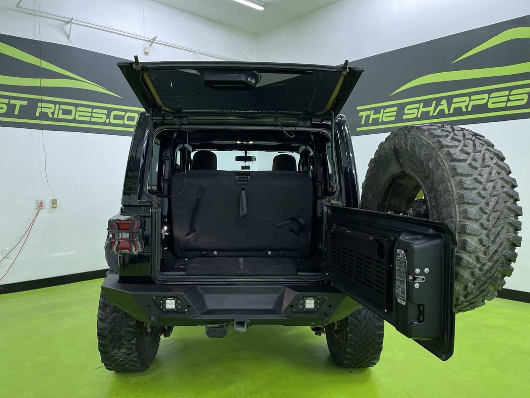Used 2019 Jeep Wrangler Rubicon w/ LED Lighting Group image 9