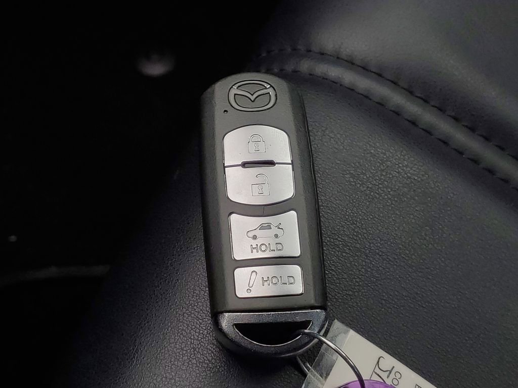 Used 2018 MAZDA MAZDA3 Touring image 30