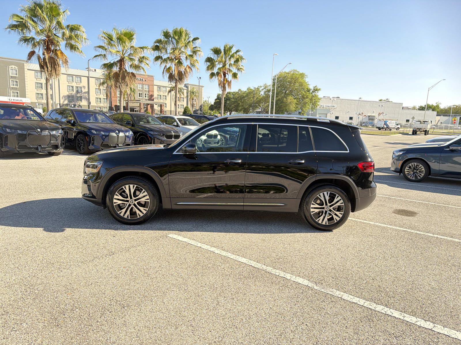 Used 2025 Mercedes-Benz GLB 250 image 7