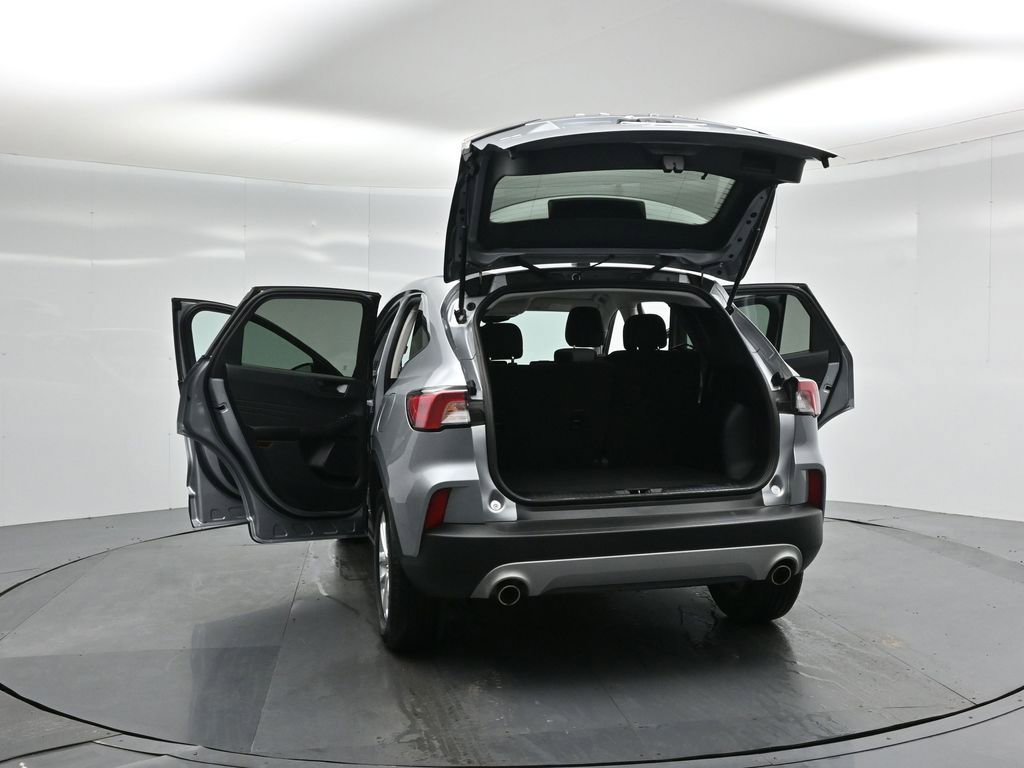 Certified 2022 Ford Escape SE image 30