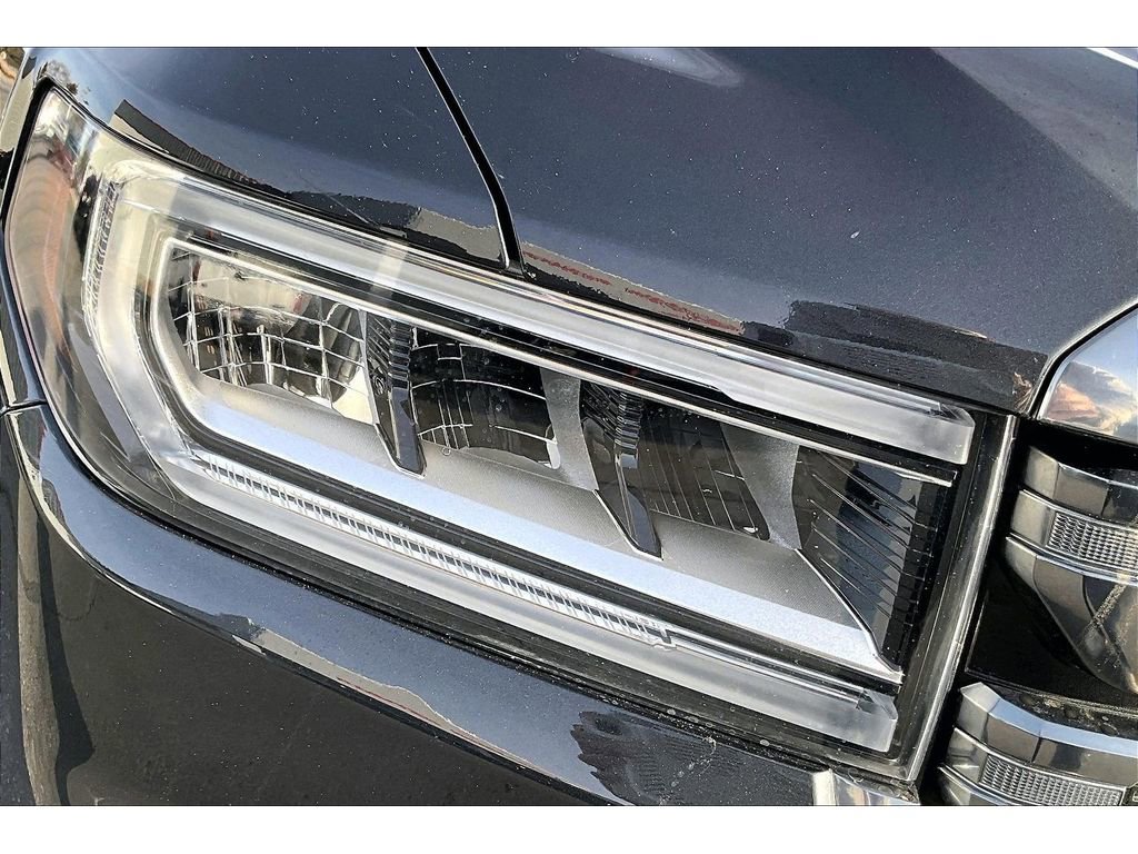 Used 2020 GMC Acadia AT4 image 28