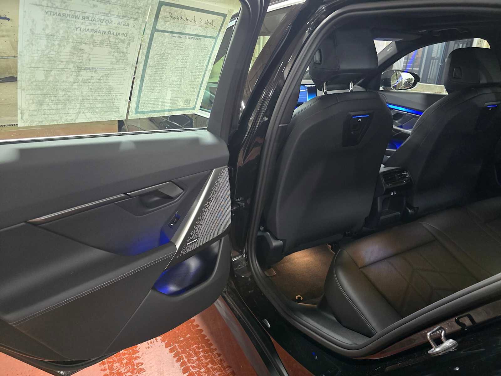 Used 2025 BMW i5 xDrive40 w/ Premium Package image 15