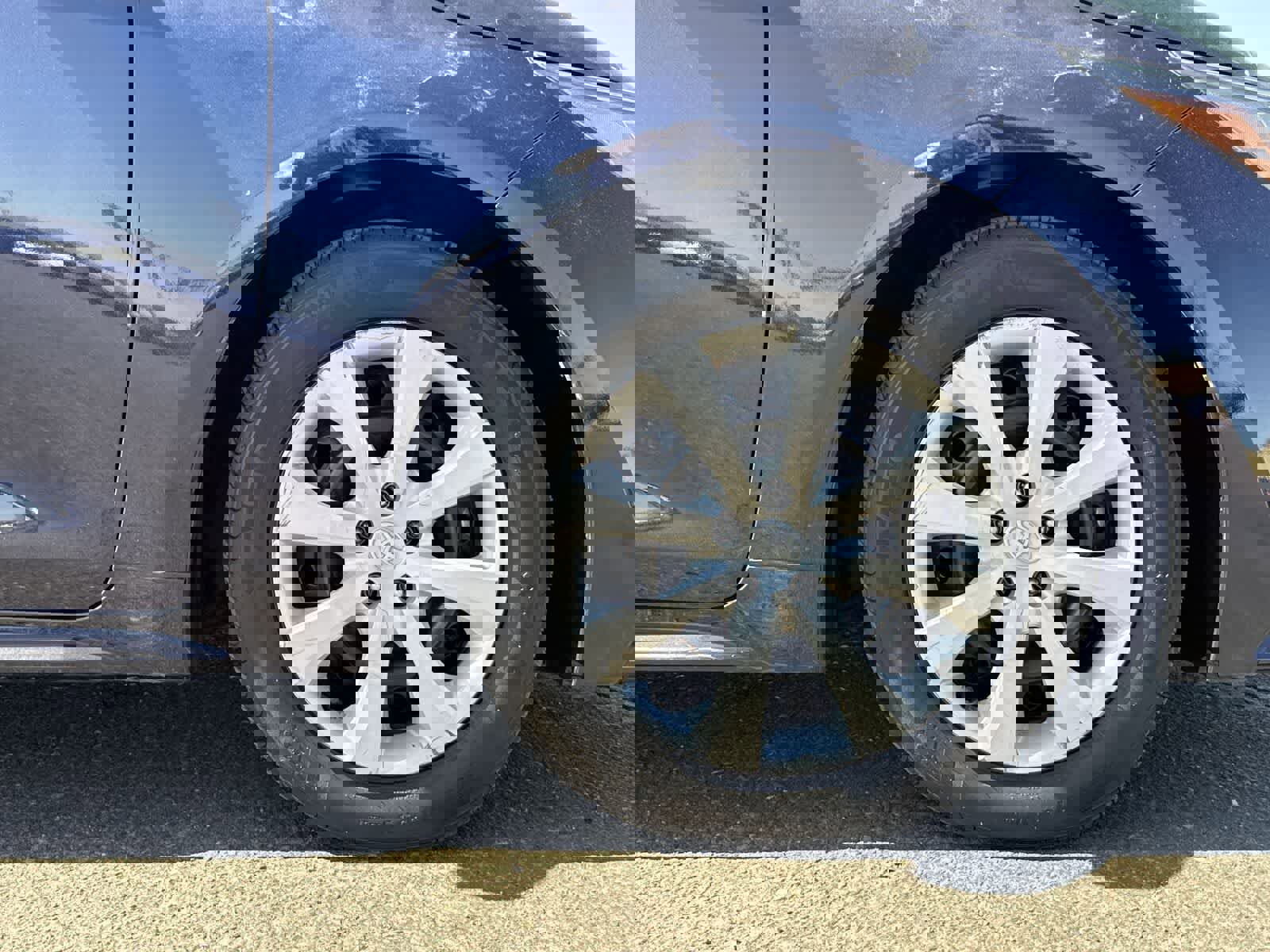 Used 2023 Toyota Corolla LE image 11