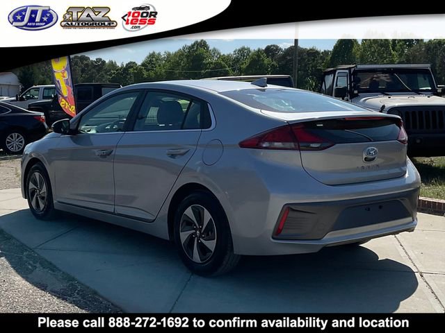 Used 2022 Hyundai Ioniq SE FWD image 5