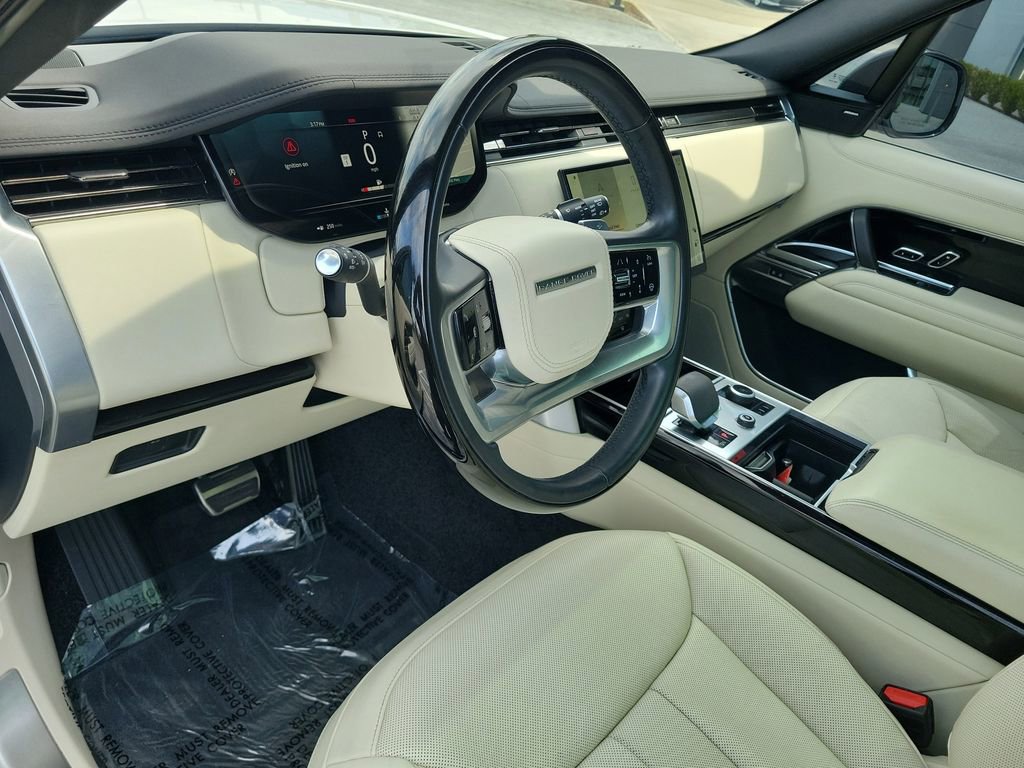 Used 2023 Land Rover Range Rover Long Wheelbase SE AWD/4WD image 25