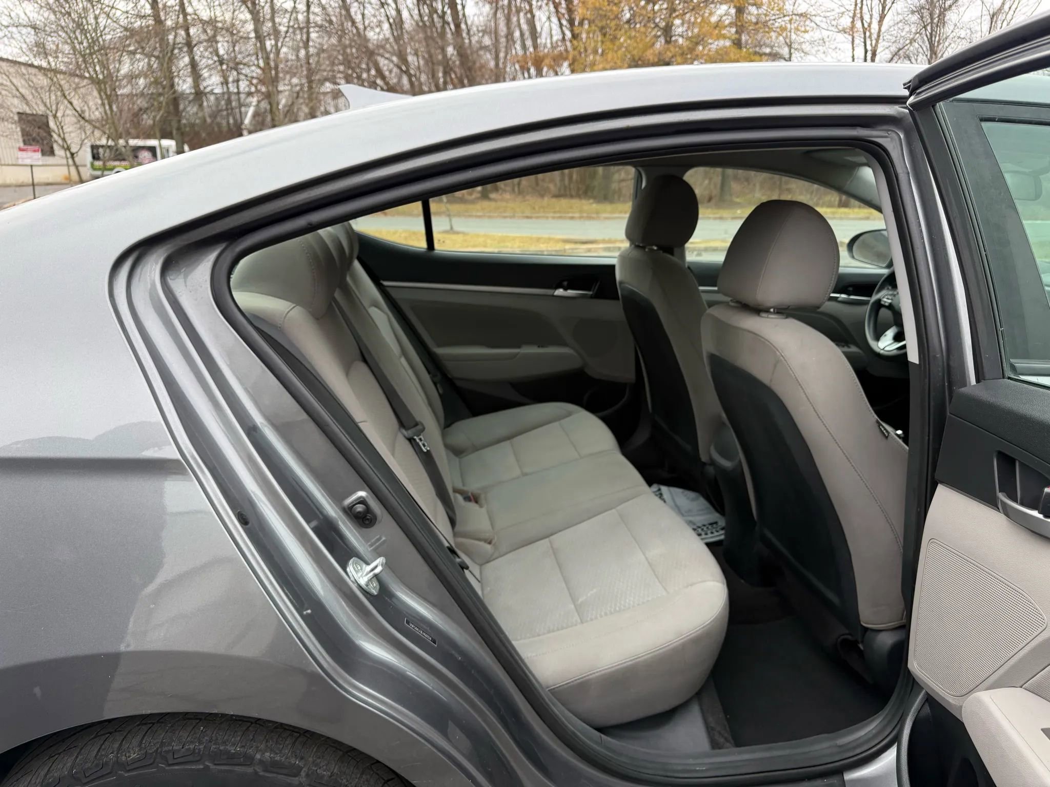 Used 2020 Hyundai Elantra SEL image 25