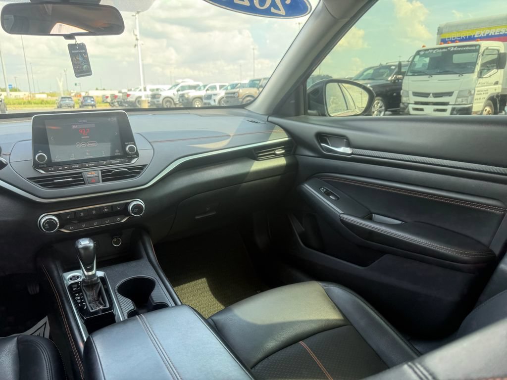 Used 2020 Nissan Altima 2.5 SR w/ Premium Package FWD image 38