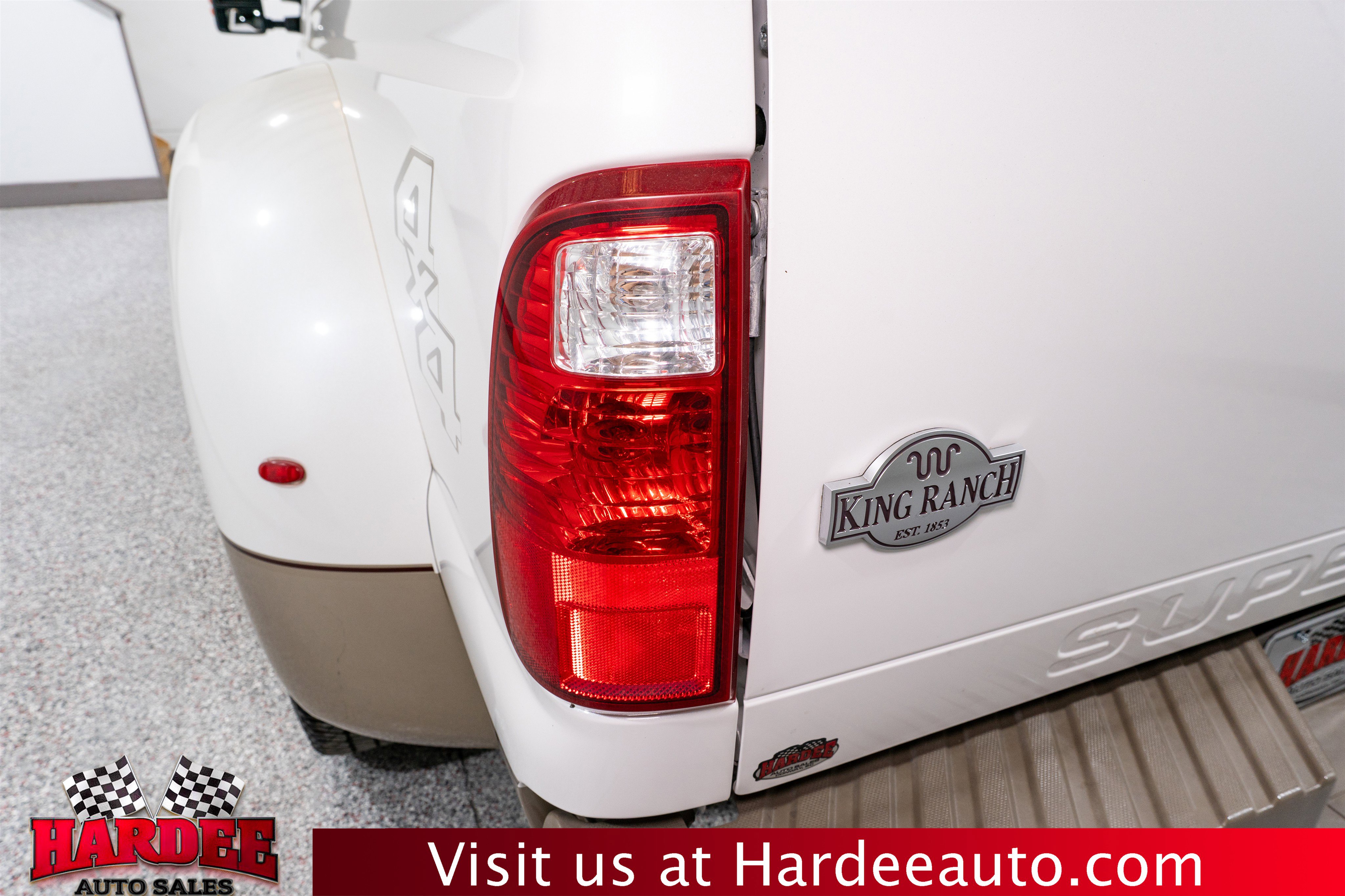 Used 2012 Ford F350 King Ranch w/ King Ranch w/Chrome Pkg image 9