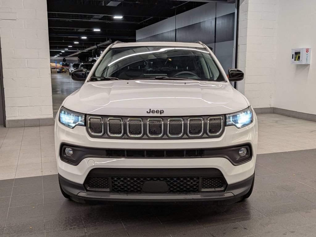 Used 2022 Jeep Compass Latitude w/ Sun and Sound Group FWD image 10