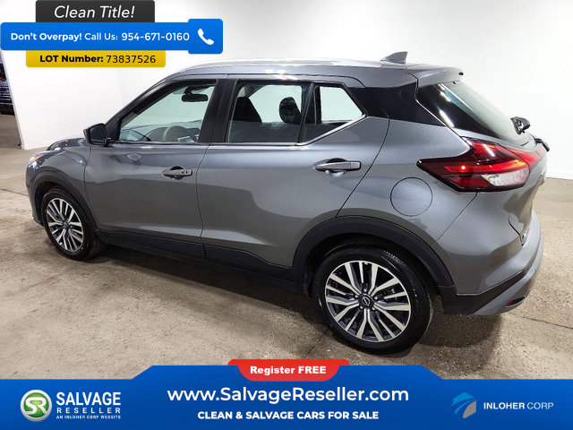 Used 2024 Nissan Kicks SV FWD image 3