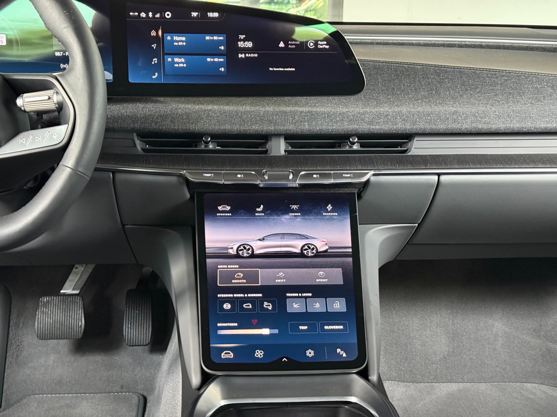 Used 2023 Lucid Air Pure image 31