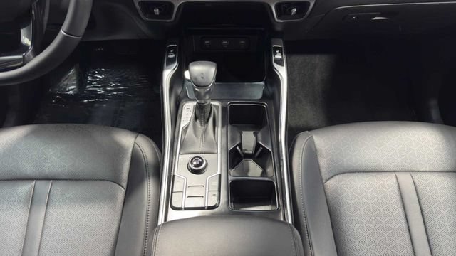 Used 2022 Kia Sorento S FWD image 19