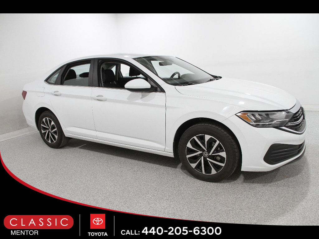 Used 2024 Volkswagen Jetta S image 1