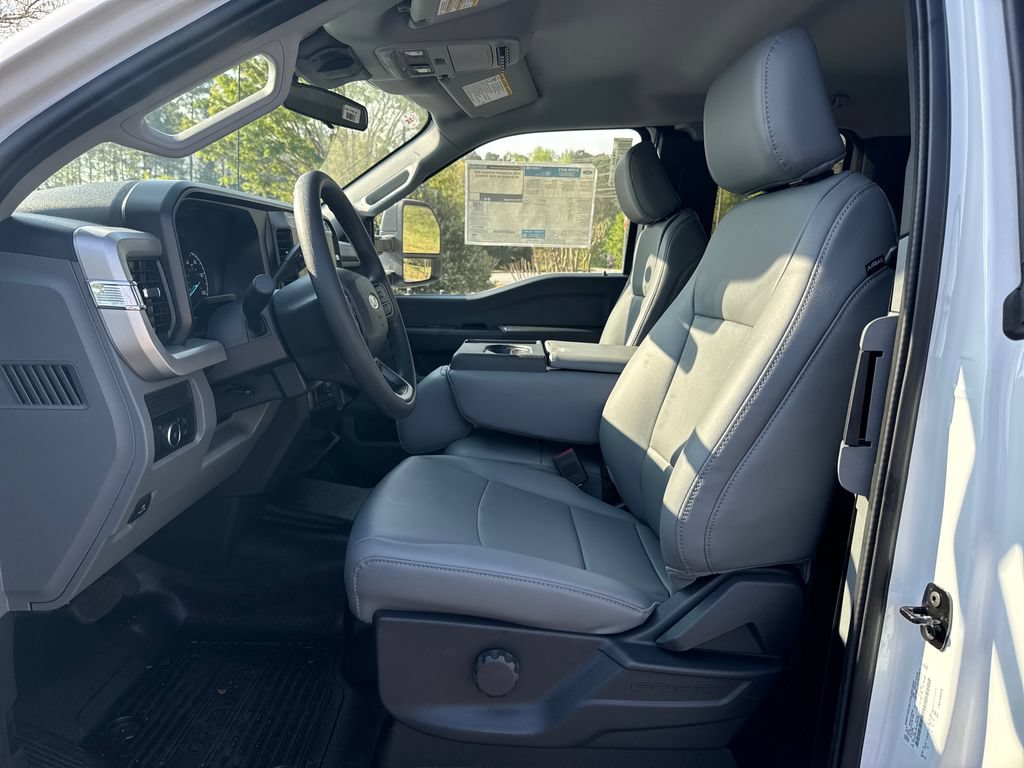 New 2026 Ford F550 4x4 Supercab Super Duty image 23