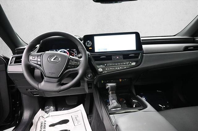 Used 2024 Lexus ES 300h w/ Premium Package FWD image 20