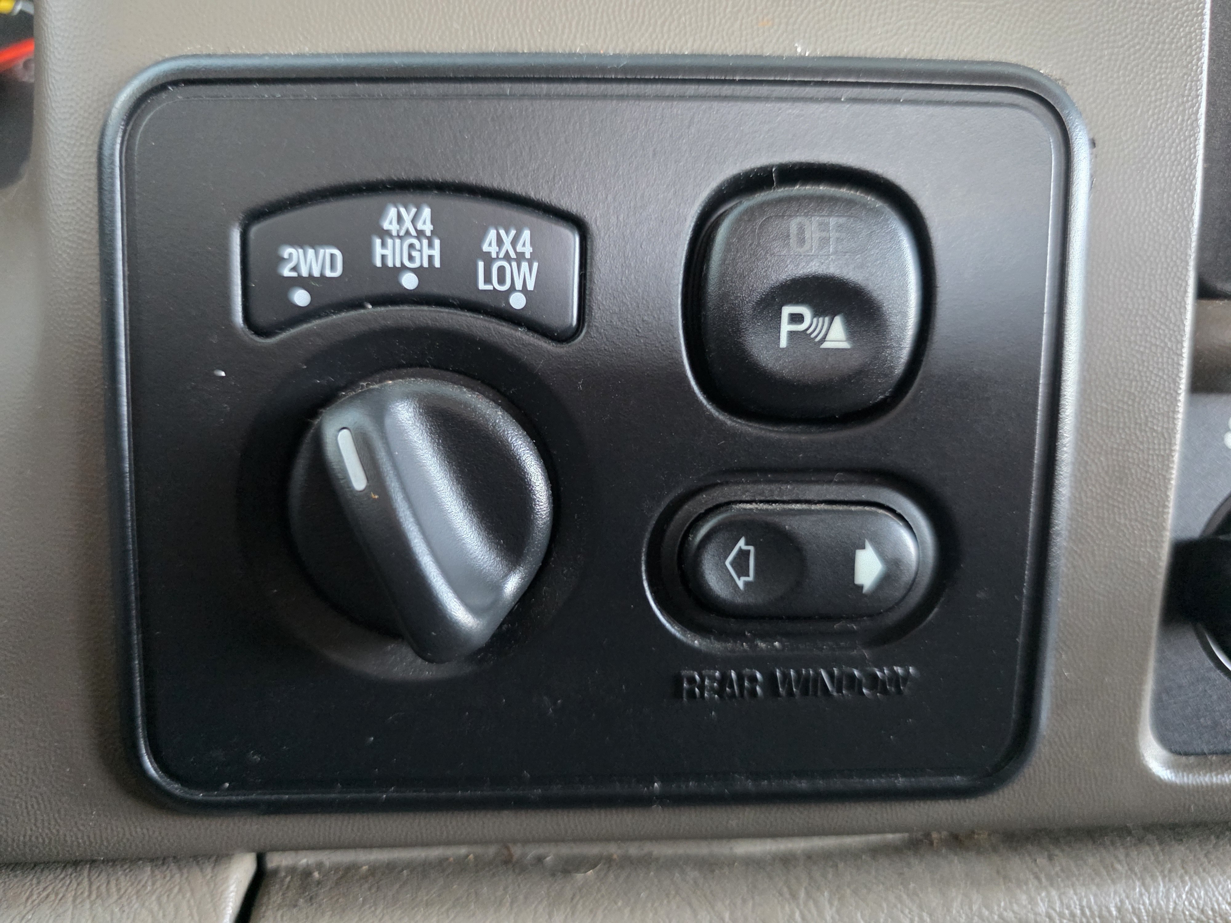 Used 2004 Ford F250 XL AWD/4WD image 10