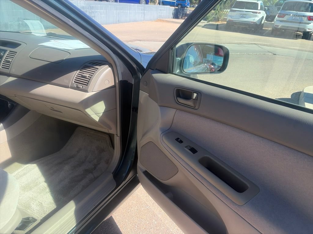 Used 2003 Toyota Camry FWD image 11