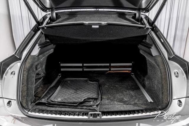 Used 2021 Bentley Bentayga Speed AWD/4WD image 18