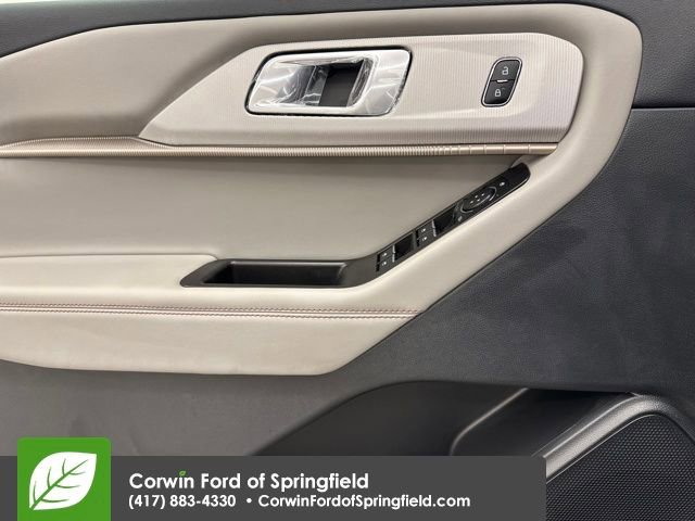 New 2026 Ford Explorer Active w/ Active Comfort Package image 37