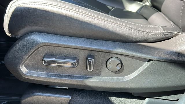 Used 2025 Honda Pilot Touring image 10