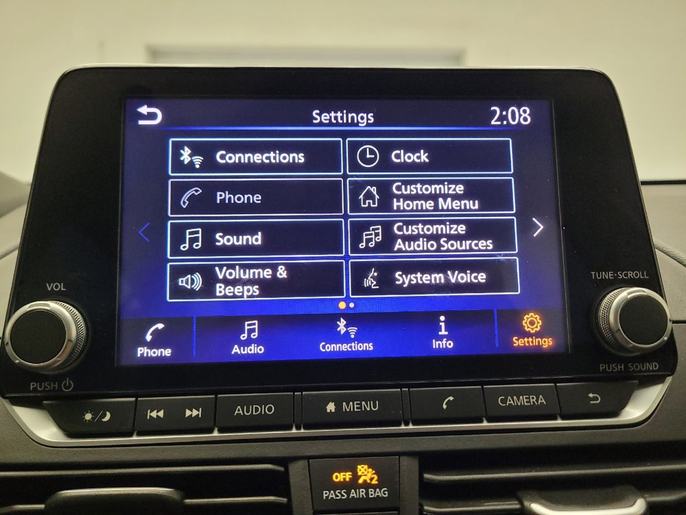 Used 2025 Nissan Altima 2.5 SV FWD image 25
