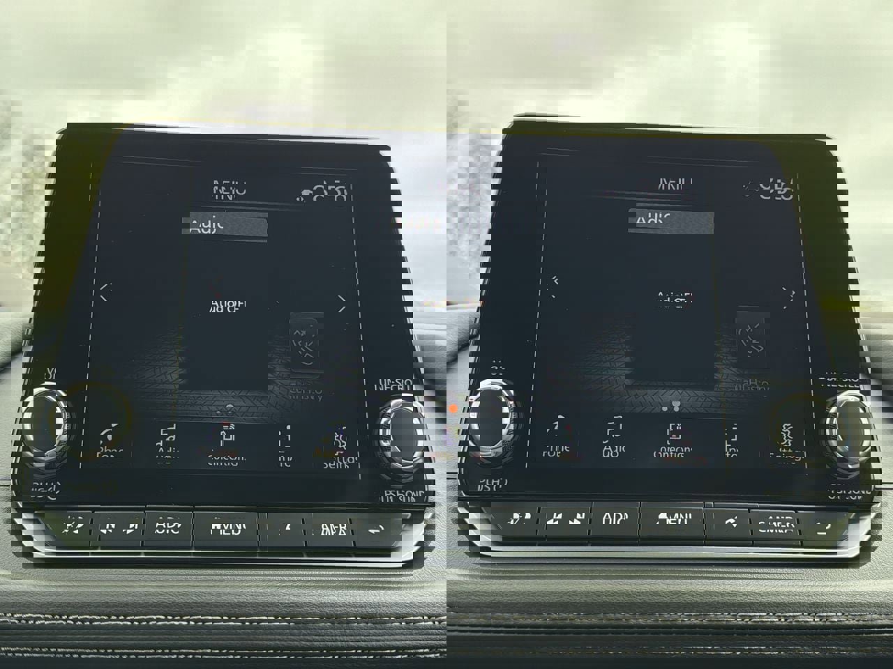 Used 2023 Nissan Rogue SV w/ SV Premium B Package image 17