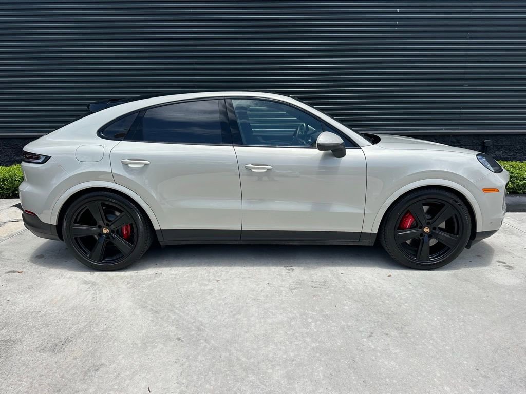 Certified 2026 Porsche Cayenne S AWD/4WD image 11