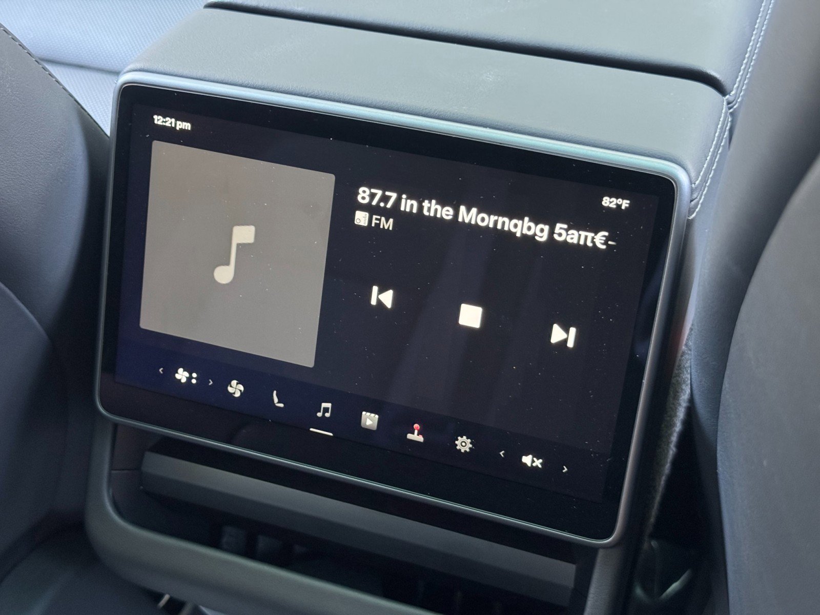 Used 2025 Tesla Model 3 Long Range RWD image 37
