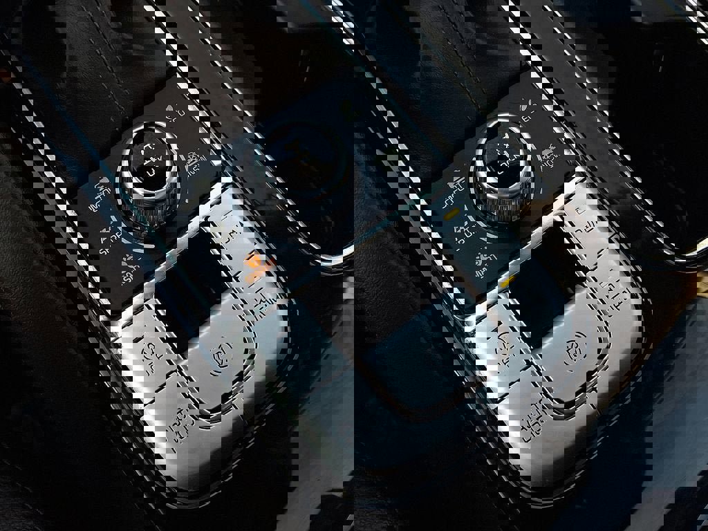 Used 2022 Kia Telluride SX image 30