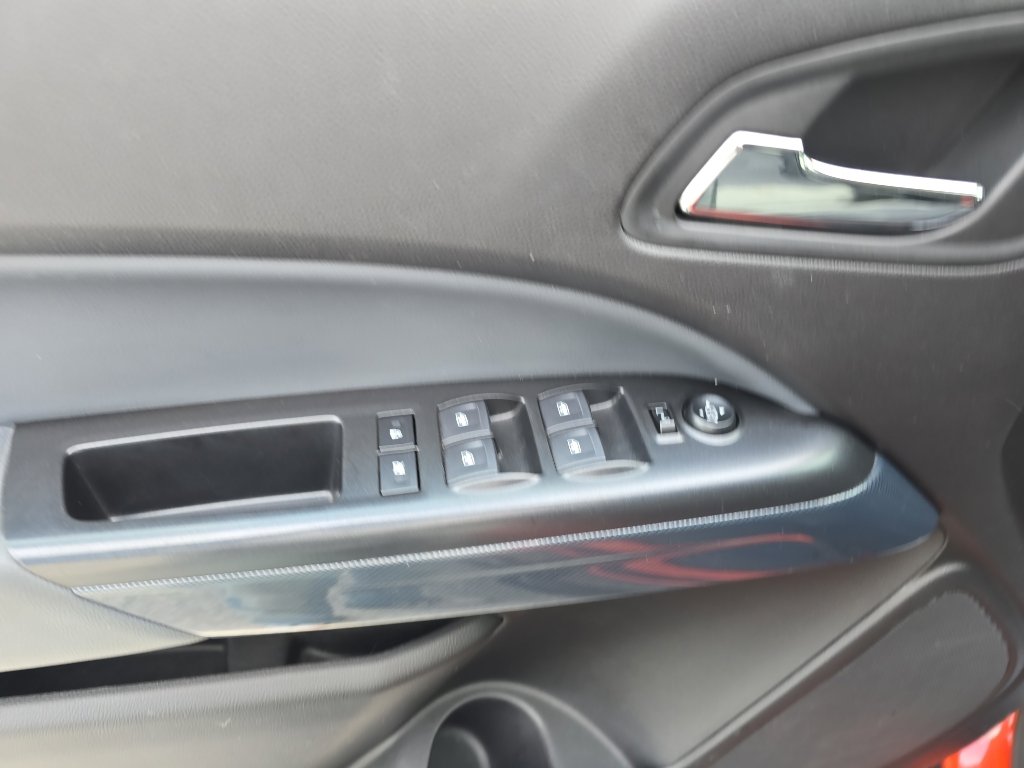 Used 2019 Chevrolet Colorado Z71 AWD/4WD image 22
