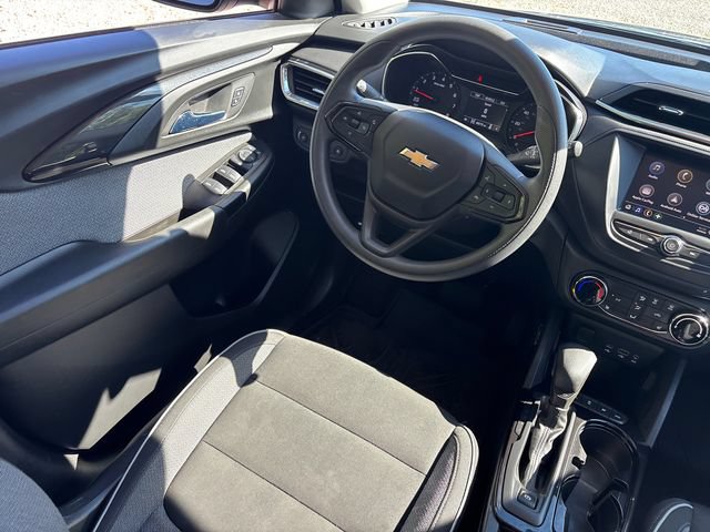 Used 2022 Chevrolet TrailBlazer LT AWD/4WD image 21