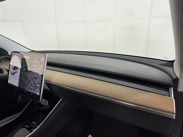 Used 2019 Tesla Model 3 Long Range image 33