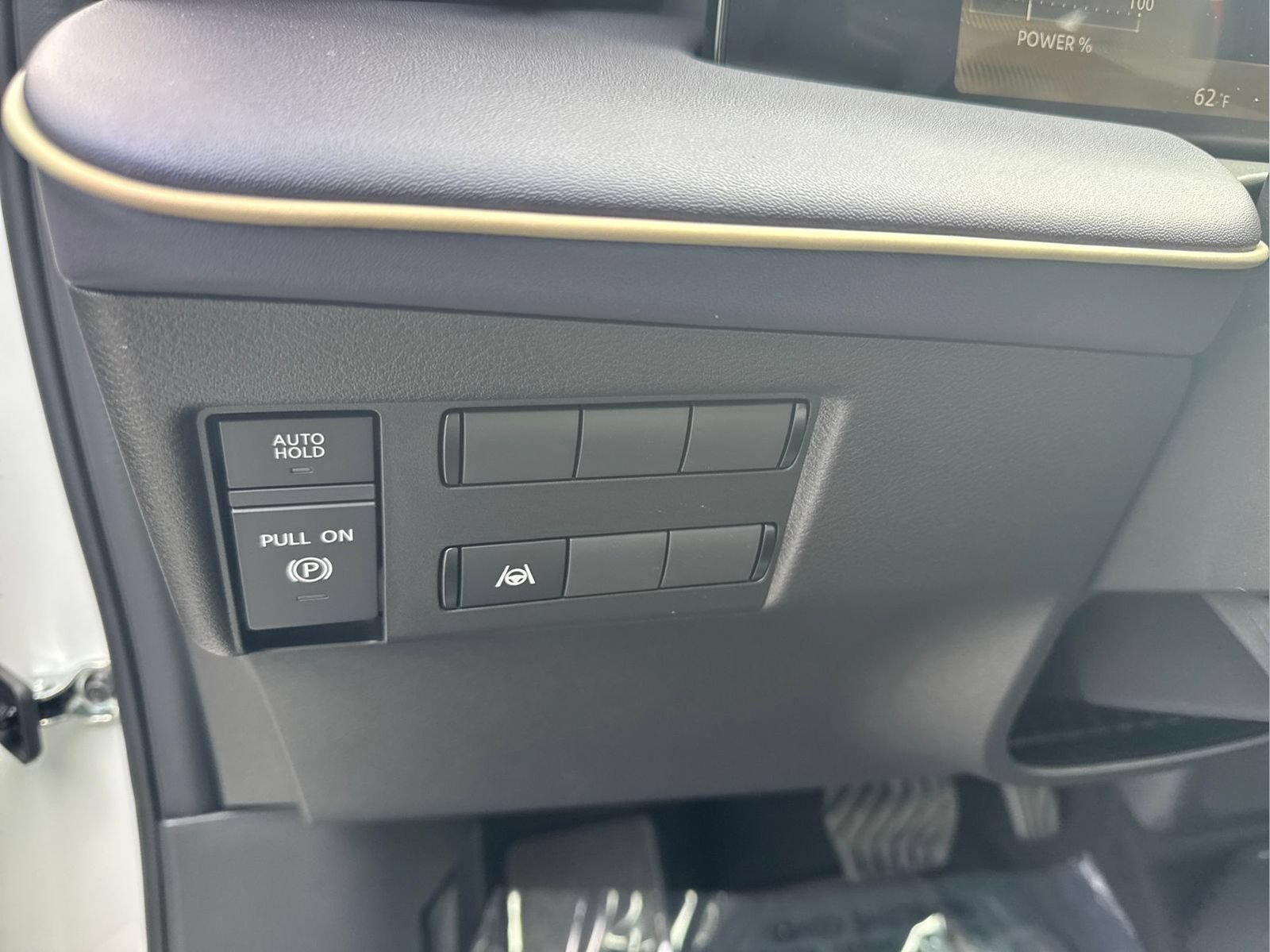 New 2026 Nissan Leaf SV+ w/ Floor Mat Package (SV+) FWD image 13