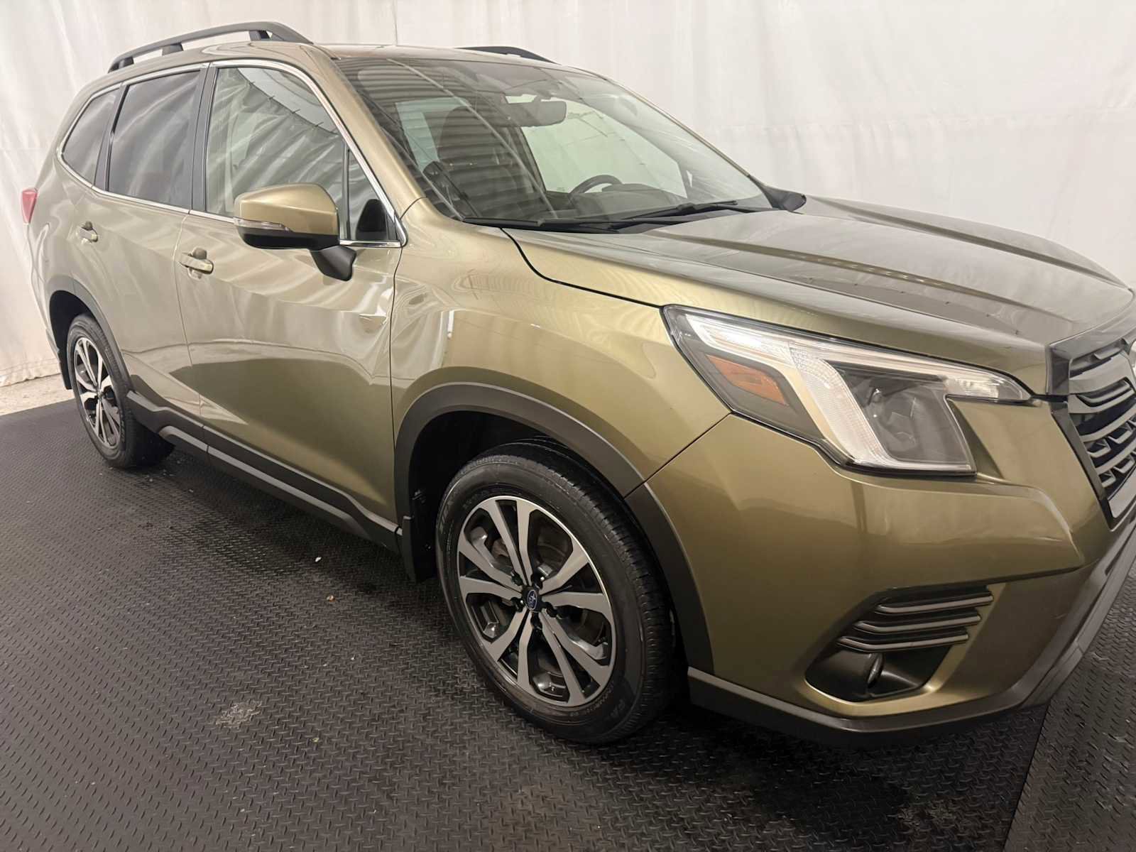 Used 2023 Subaru Forester Limited image 10