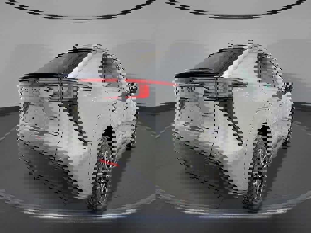 New 2026 Subaru Solterra Premium image 5