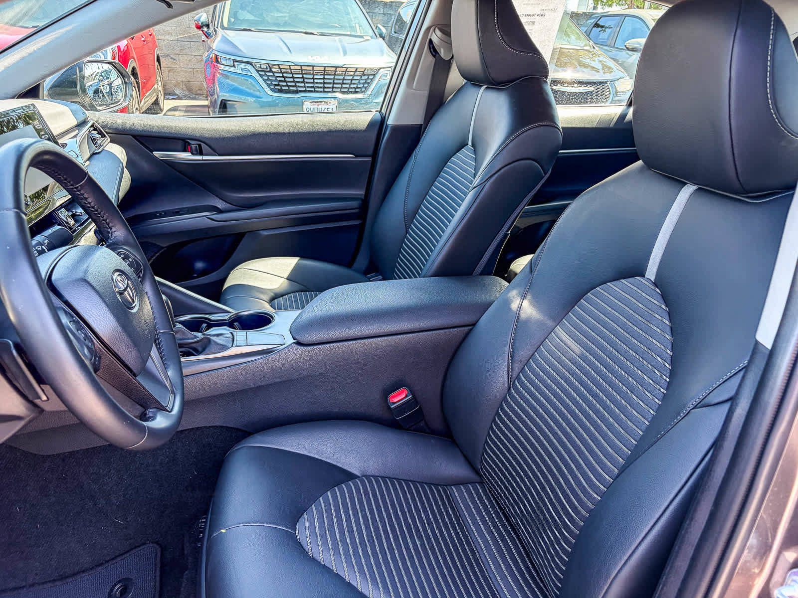 Used 2024 Toyota Camry SE FWD image 15