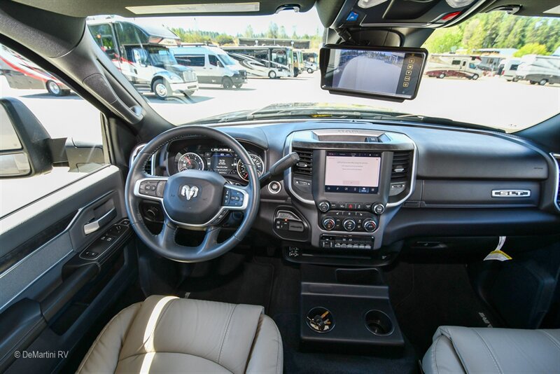 Used 2023 RAM 5500 SLT w/ Quick Order Package 2YG SLT AWD/4WD image 3