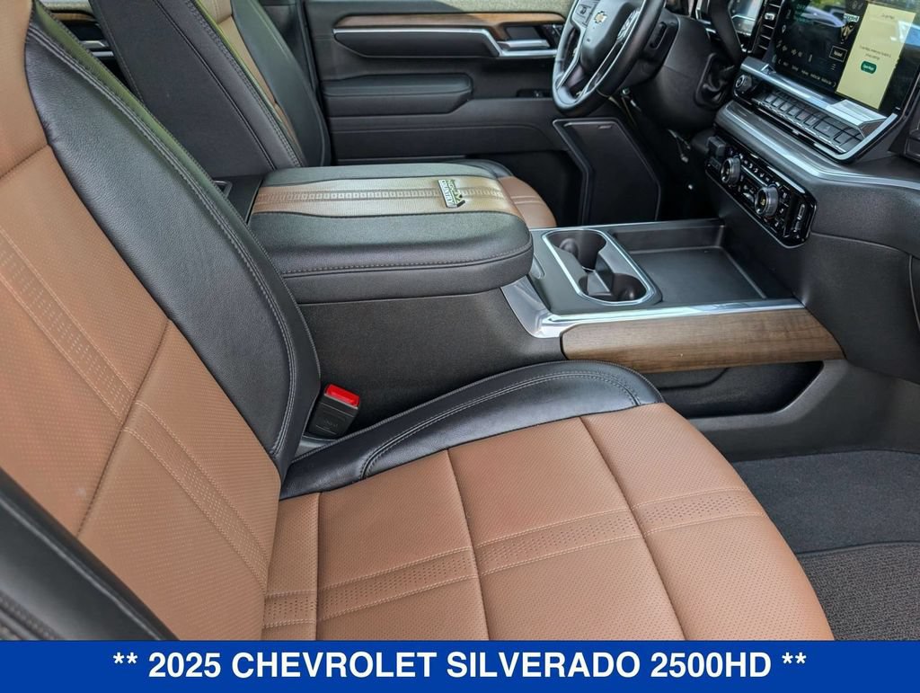 Used 2025 Chevrolet Silverado 2500 High Country w/ High Country Premium Package AWD/4WD image 30