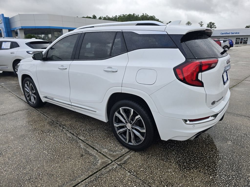Used 2020 GMC Terrain Denali w/ Denali Premium Package image 4