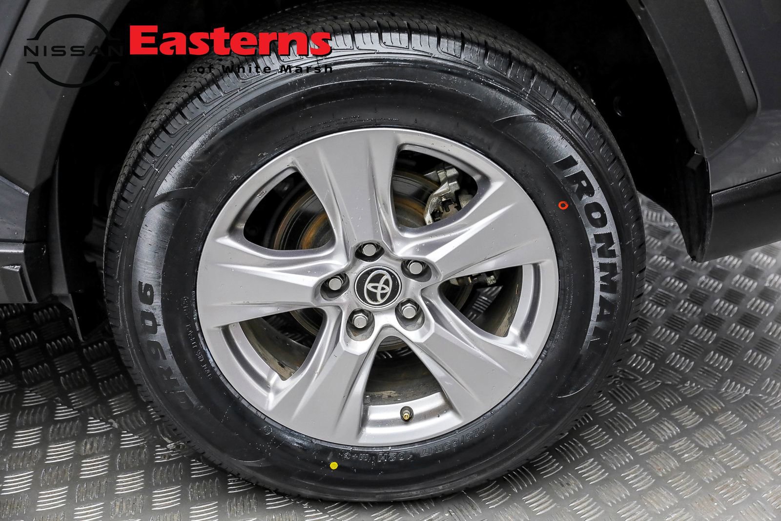 Used 2023 Toyota RAV4 XLE image 12