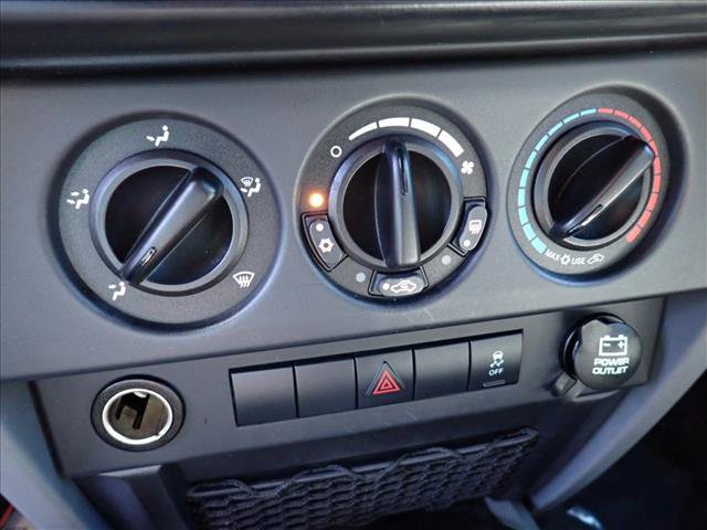 Used 2010 Jeep Wrangler Sahara w/ Dual Top Group AWD/4WD image 16