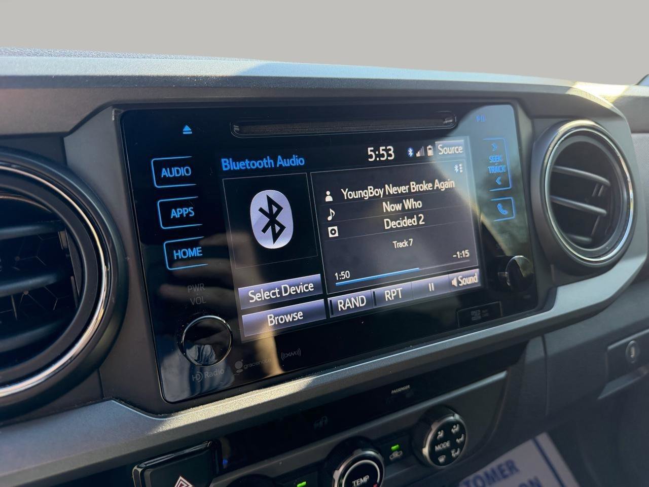 Used 2016 Toyota Tacoma TRD Sport w/ Towing Package RWD image 32