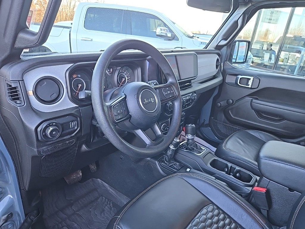 Used 2024 Jeep Wrangler Sport image 39