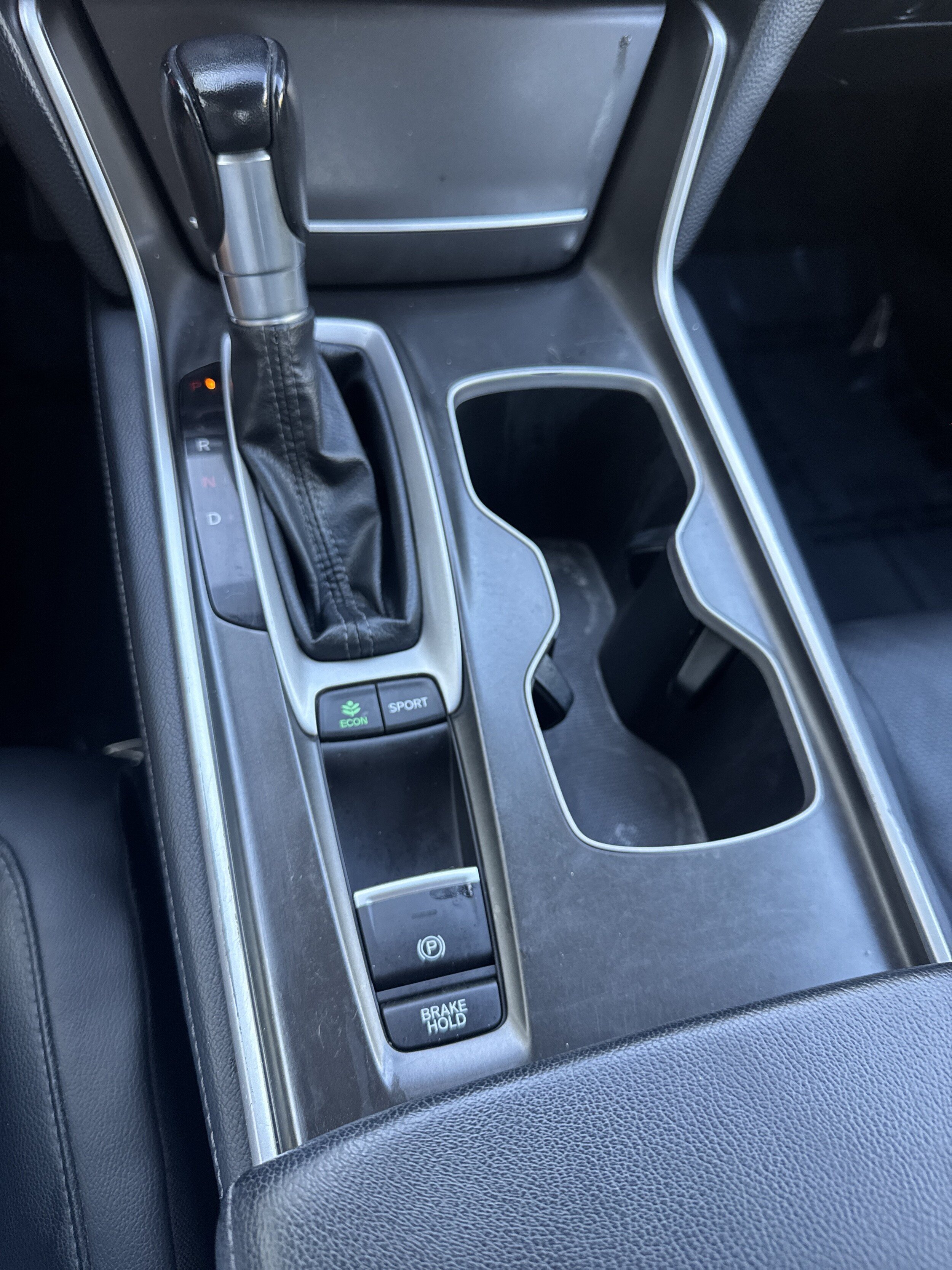 Used 2018 Honda Accord Touring image 23
