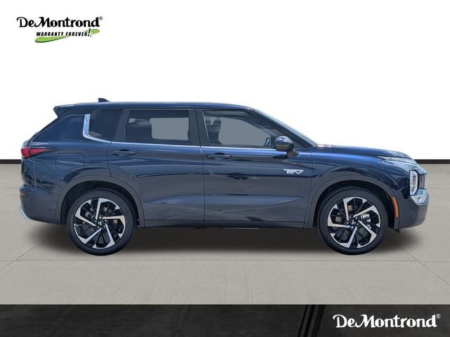 New 2025 Mitsubishi Outlander SE image 4