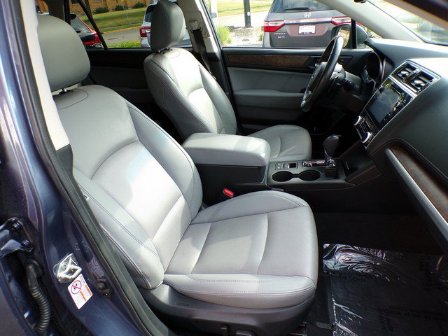 Used 2018 Subaru Outback 2.5i Limited AWD/4WD image 18