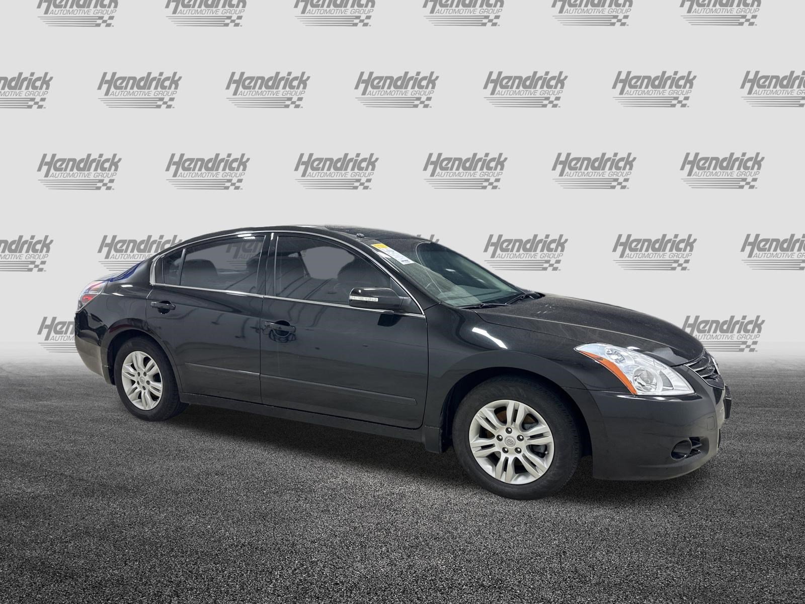 Used 2012 Nissan Altima 2.5 SL w/ 2.5SL Pkg FWD image 2